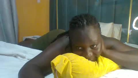 lindah32 online show from April 20, 8:21 pm