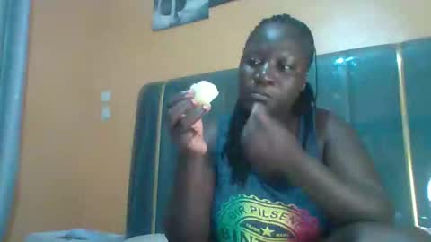 lindah32 online show from April 21, 2:51 am