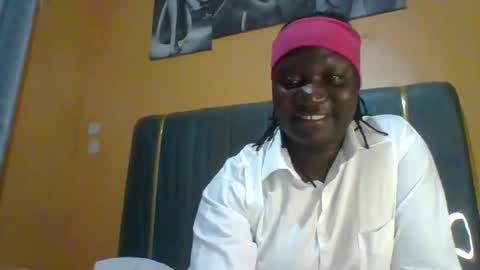 lindah32 online show from June 4, 10:38 pm