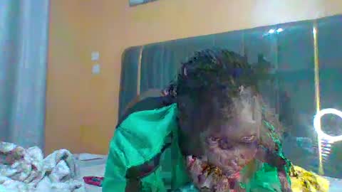 Snapshot of ladyblossoms19 chatting on June 27, 9:42 pm lindah32 online show from June 27, 9:42 pm