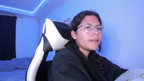  Lady  online show from February 21, 8:51 am