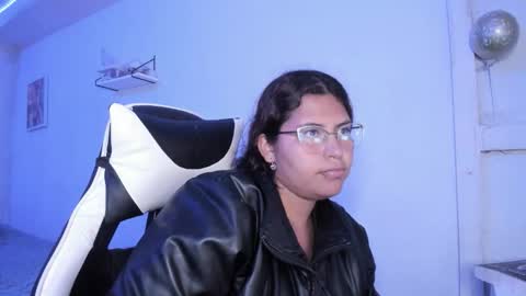  Lady  online show from September 11, 2:33 am