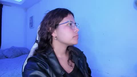  Lady  online show from November 25, 2:22 am