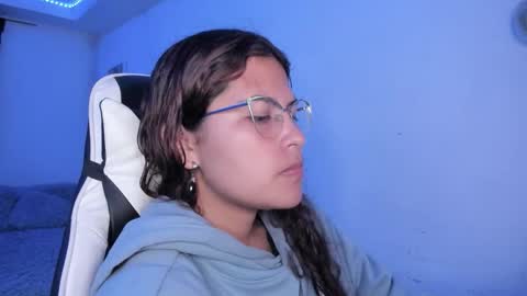  Lady  online show from December 2, 3:12 am