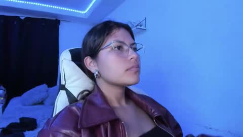  Lady  online show from March 21, 8:19 am