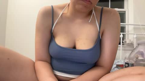 Snapshot of ladybuggg707 chatting on June 13, 5:16 am Ladybug online show from June 13, 5:16 am