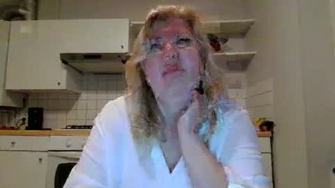 ladycharisma online show from April 17, 8:34 pm