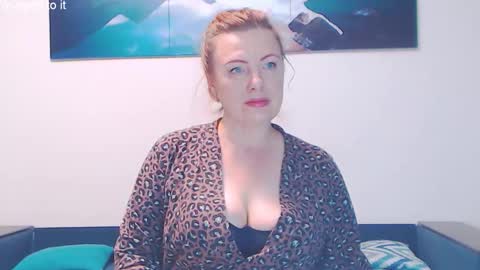 Snapshot of ladyelizabeth777 chatting on September 18, 7:32 am Beth online show from September 18, 7:32 am
