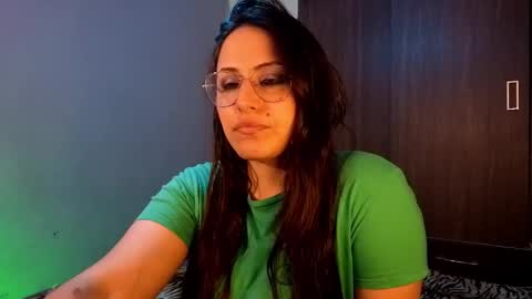 Gwen online show from March 29, 2:44 am