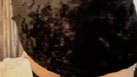 Snapshot of ladyjanyne chatting on November 29, 2:58 am ladyjanyne online show from November 29, 2:58 am