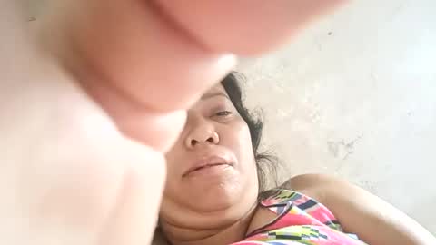 Snapshot of ladyjelyn69 chatting on June 27, 1:43 am ladyjelyn69 online show from June 27, 1:43 am