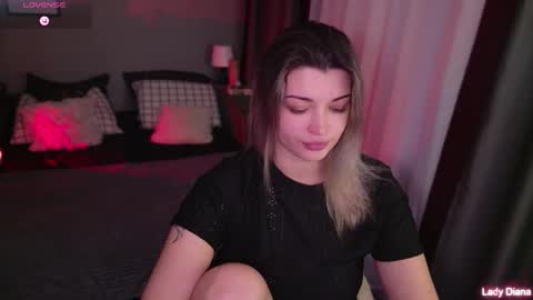 ladylancaster online show from December 5, 1:09 pm