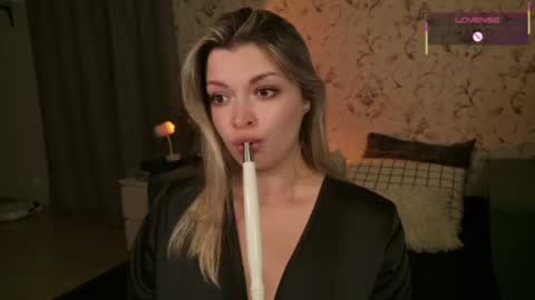 Snapshot of ladylancaster chatting on June 12, 5:23 pm ladylancaster online show from June 12, 5:23 pm