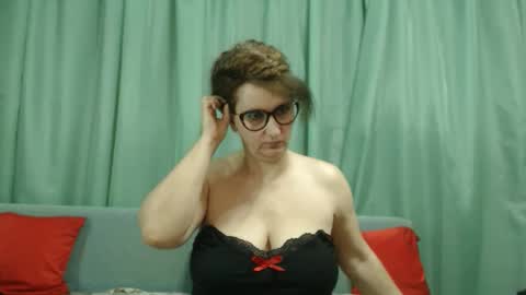 Snapshot of ladymagickiss chatting on February 25, 7:51 am Nicole.... online show from February 25, 7:51 am