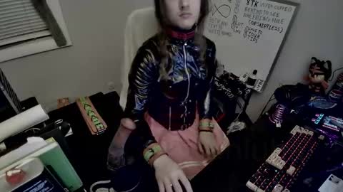 ladymeep online show from April 23, 9:30 am