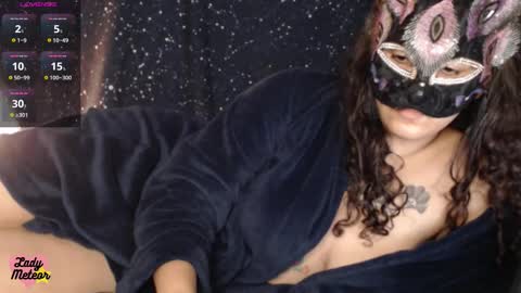 Snapshot of ladymeteor chatting on October 6, 7:00 pm Lady Meteor online show from October 6, 7:00 pm