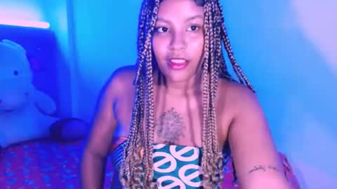 laura online show from March 4, 4:40 am