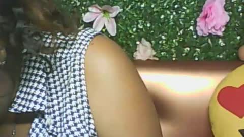 LadyXSnakes online show from September 24, 8:17 am