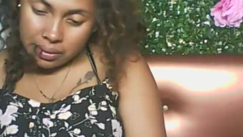 LadyXSnakes online show from December 16, 8:41 am