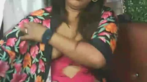 LadyXSnakes online show from April 1, 6:36 am