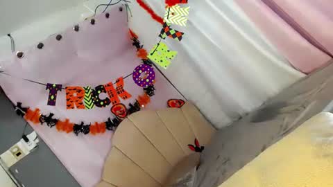 Snapshot of lahermosa_manika69 chatting on October 28, 2:20 pm MANIKA online show from October 28, 2:20 pm