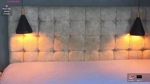 Snapshot of laia_and_aloby chatting on September 8, 10:20 pm online show from September 8, 10:20 pm