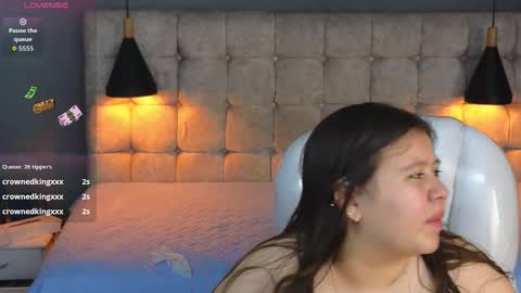 Snapshot of laia_and_aloby chatting on September 11, 10:21 pm online show from September 11, 10:21 pm