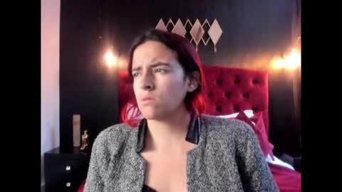 Laia  online show from February 10, 11:47 am