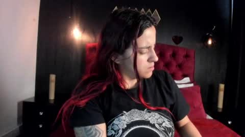 Laia  online show from April 19, 11:53 am