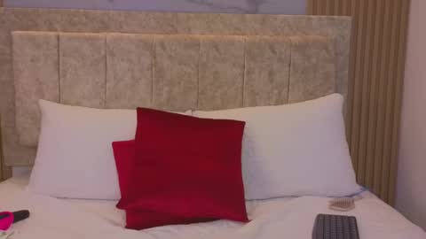 Snapshot of laiamilf chatting on February 22, 12:38 am laiamilf online show from February 22, 12:38 am