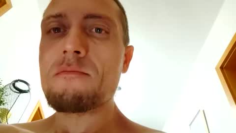 Snapshot of laichzeit1881 chatting on October 4, 11:58 pm laichzeit1881 online show from October 4, 11:58 pm