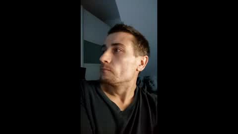 Snapshot of laichzeit1881 chatting on December 15, 3:00 am laichzeit1881 online show from December 15, 3:00 am