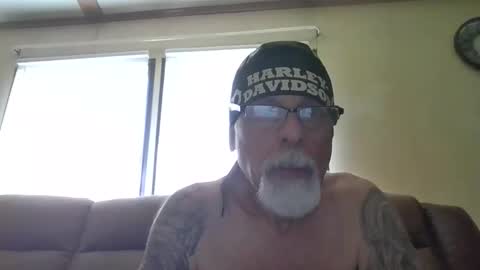 laidbackluxury online show from June 3, 3:39 pm