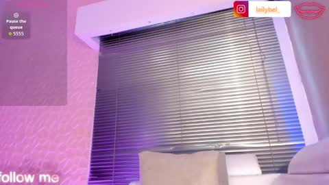 laiily bell online show from April 20, 9:16 pm