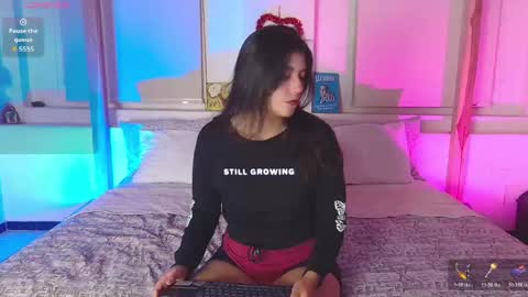 Snapshot of lailaasher chatting on June 3, 3:42 am lailaasher online show from June 3, 3:42 am