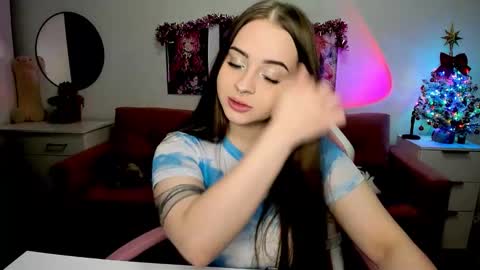 Kira online show from December 1, 8:25 pm