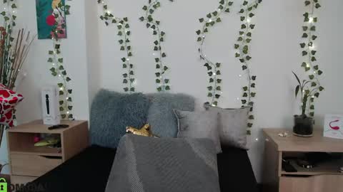 lairen baby online show from April 23, 11:42 am