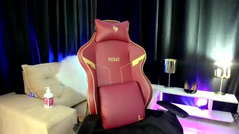 LaisFantasy online show from February 17, 11:55 am