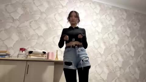 Luna online show from September 22, 3:14 pm