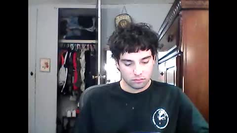 Snapshot of lakewood4523 chatting on November 14, 4:11 am Carlosss online show from November 14, 4:11 am