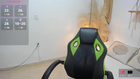 lakshmi_rai online show from February 26, 7:27 pm