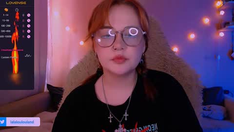 Snapshot of lala_loulou chatting on March 2, 8:59 am Nicky online show from March 2, 8:59 am