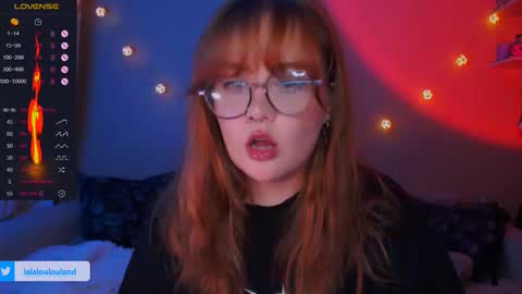 Snapshot of lala_loulou chatting on September 21, 8:10 pm Nicky online show from September 21, 8:10 pm