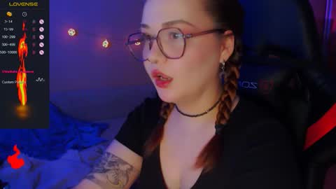 Snapshot of lala_loulou chatting on October 30, 11:44 am Nicky online show from October 30, 11:44 am