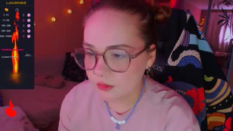 Snapshot of lala_loulou chatting on November 1, 11:23 am Nicky online show from November 1, 11:23 am