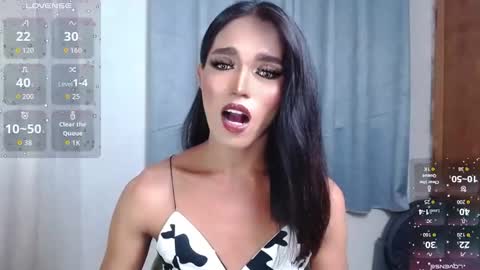 Snapshot of lala_moves chatting on May 27, 1:08 pm Joxie online show from May 27, 1:08 pm