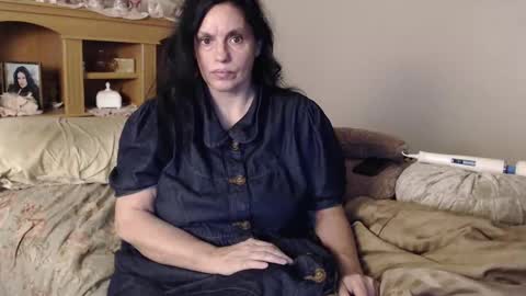 Naomi Rose online show from November 18, 5:34 am