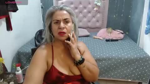 Snapshot of lalisha_96 chatting on July 24, 10:41 pm lalisha online show from July 24, 10:41 pm