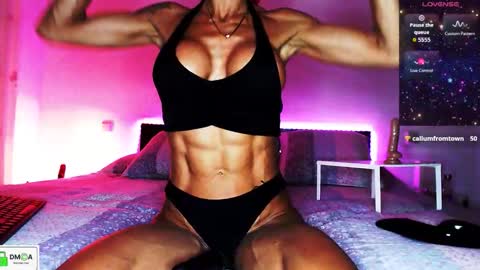 Snapshot of lalolaonly chatting on September 21, 7:04 pm Lola online show from September 21, 7:04 pm