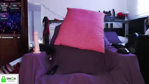 Lola online show from November 13, 5:12 pm